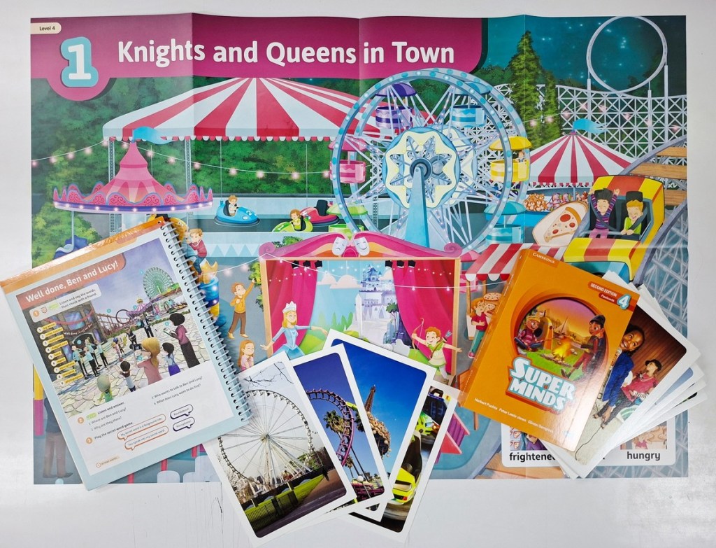 Super Minds Level 4 teacher book materials including posters and flashcards used for classroom activities